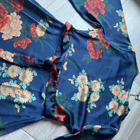 NWT Boohoo Floral Satin Kimono Wrap Mini Dress -  Women's Size 10 - Picture 8 of 8